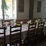 L' Campagnarde, Lourdes Hotel