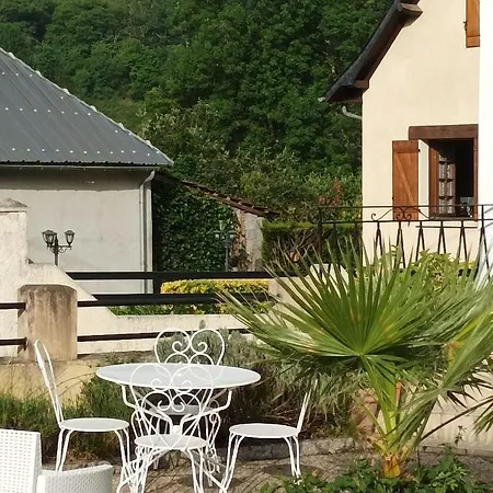 호텔 L' Campagnarde, Lourdes Poueyferré