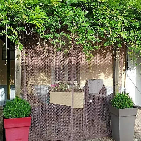 L' Campagnarde, Lourdes Hotel